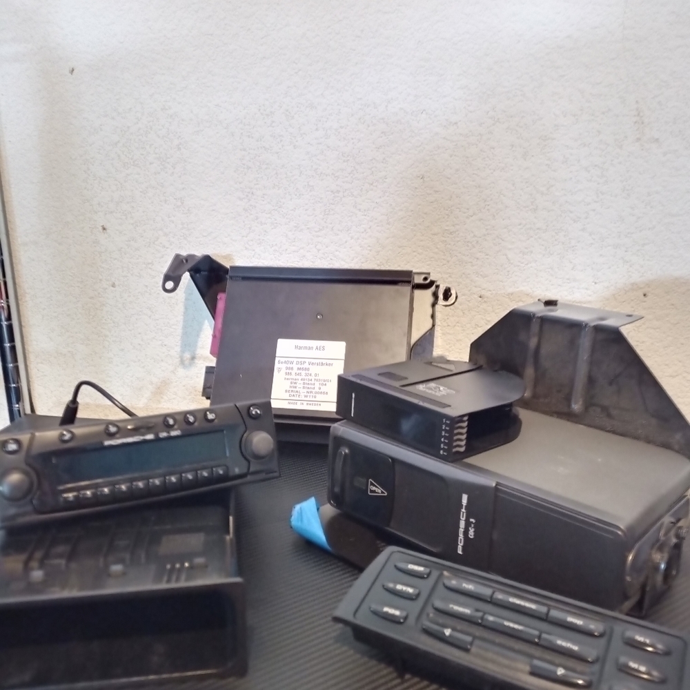 Original 2001 Porsche Bose stereo system tape player and CD player Free Shipping